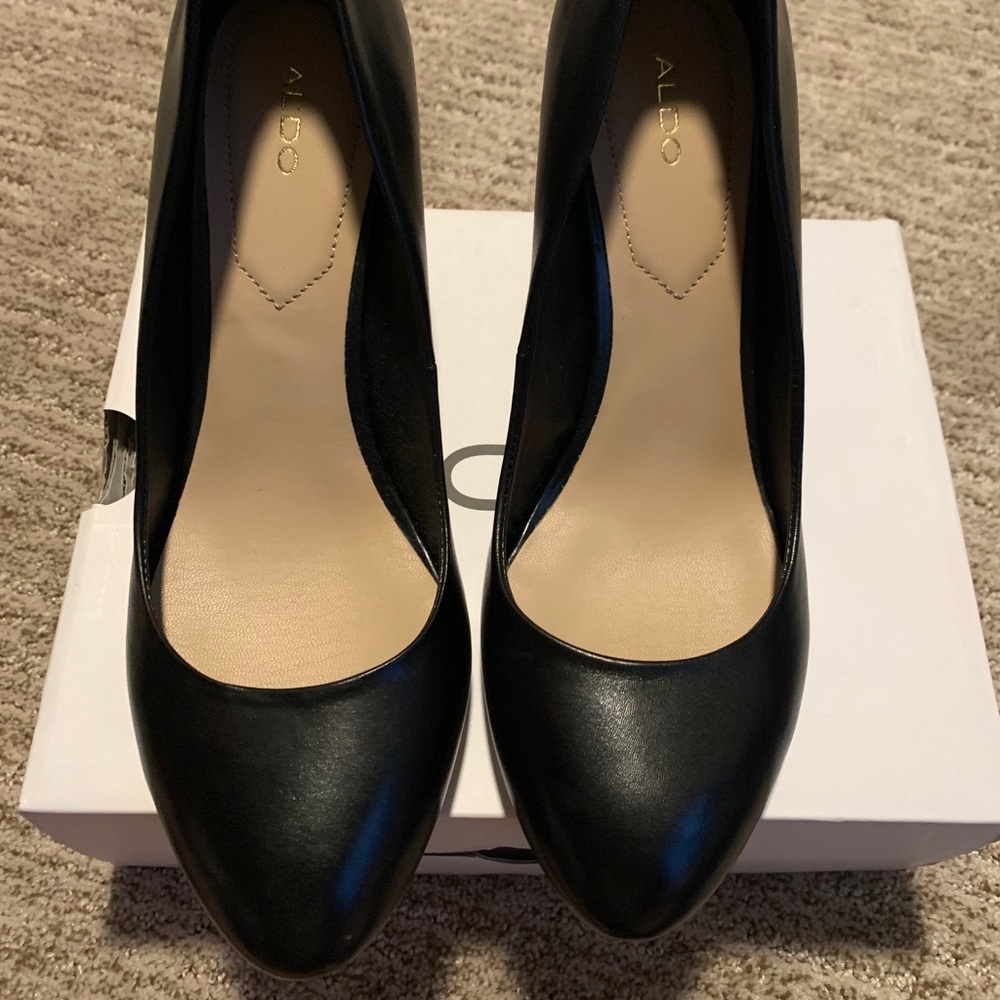 Aldo black leather wedge heels